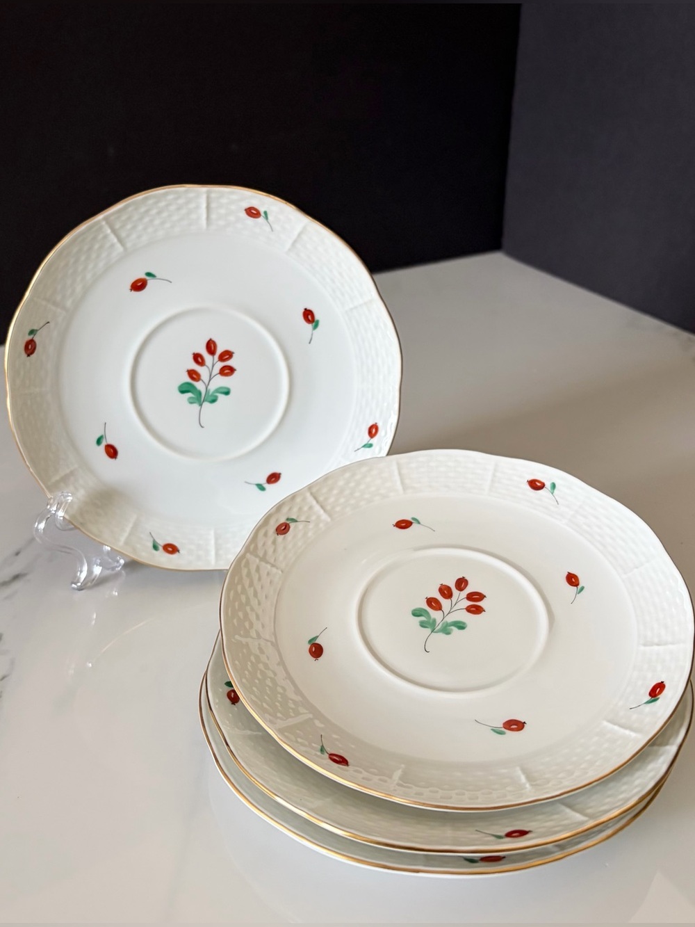 SET of 4 Barberry Saucers by Herend